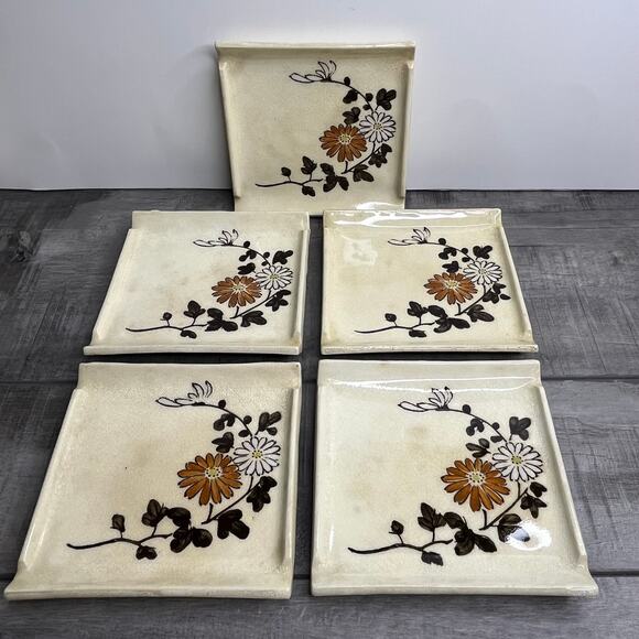 Vintage Asian Hand Painted Fall Daisy Coaster Sushi Plate Wood Box Set of 5 - Picture 4 of 7